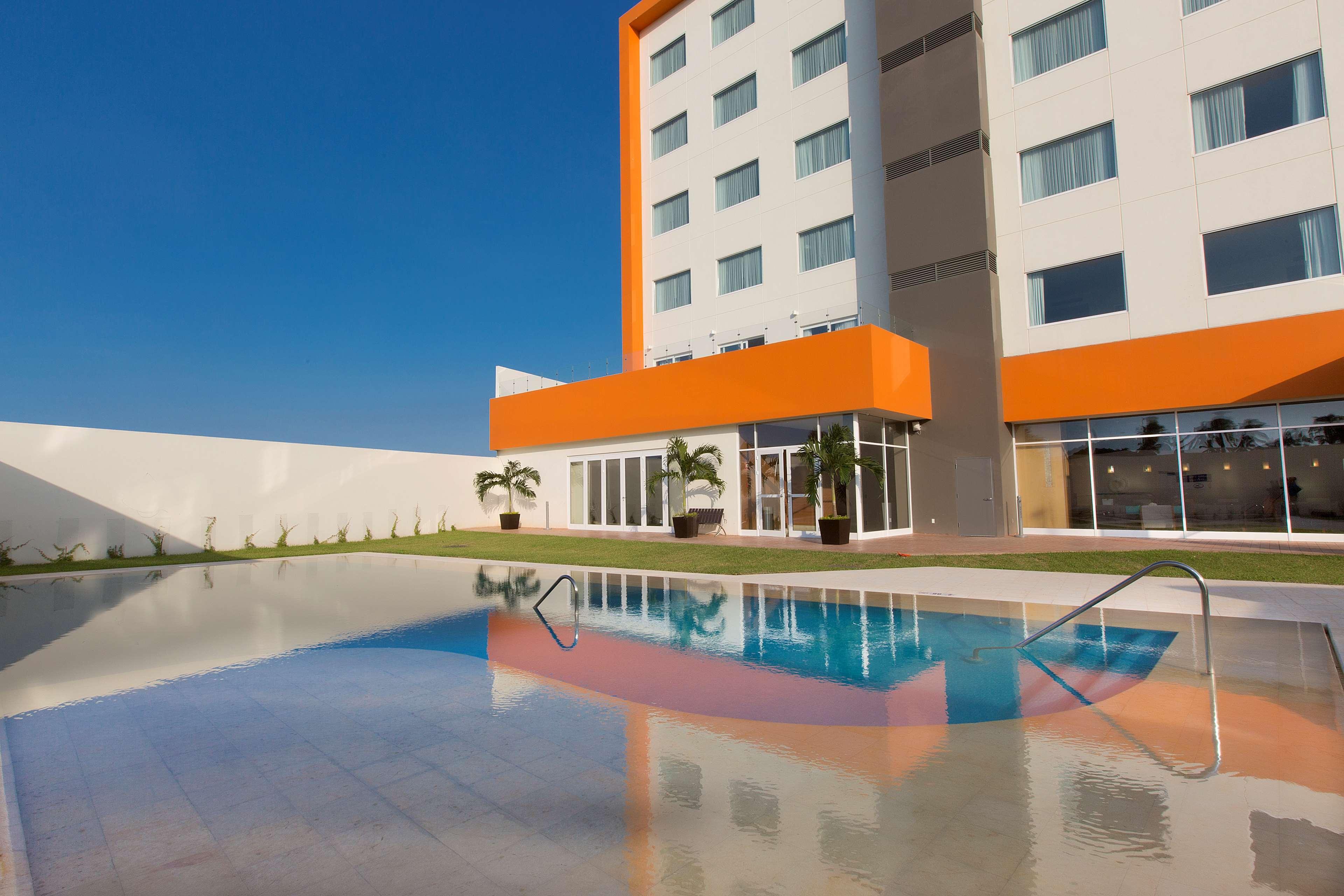 Hampton Inn & Suites By Hilton Paraíso Exteriér fotografie