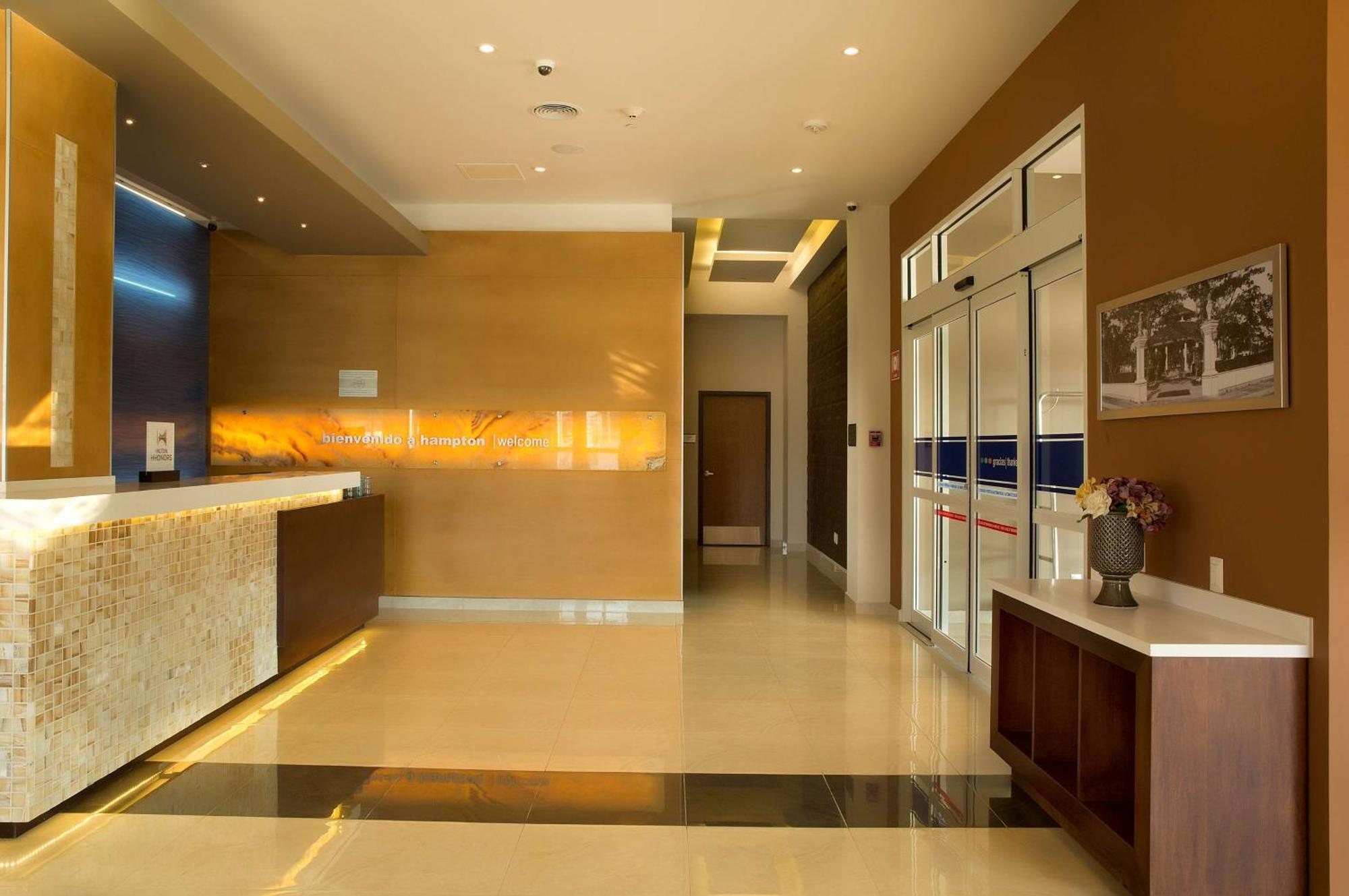 Hampton Inn & Suites By Hilton Paraíso Exteriér fotografie