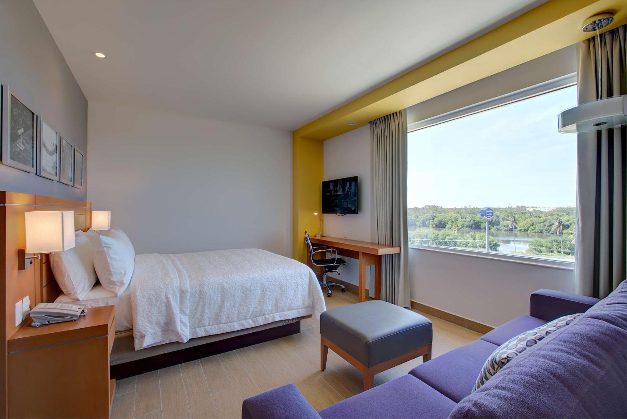 Hampton Inn & Suites By Hilton Paraíso Exteriér fotografie