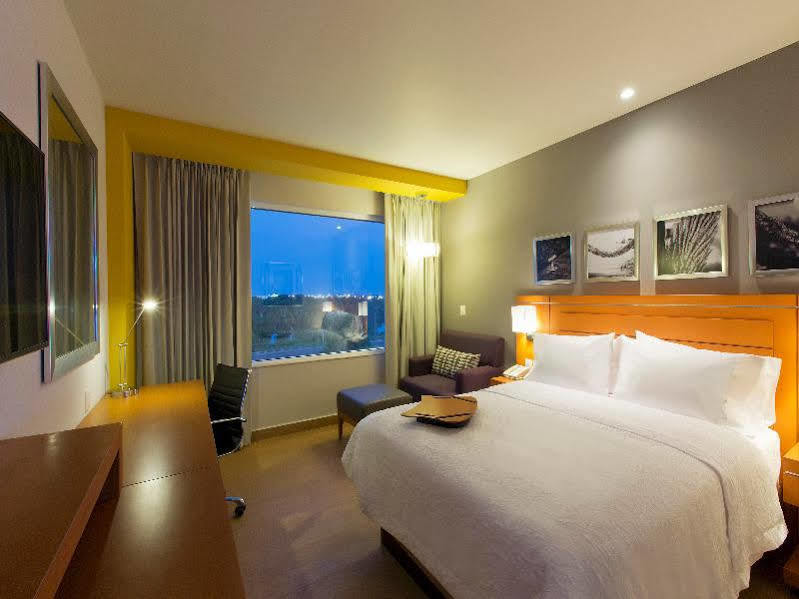 Hampton Inn & Suites By Hilton Paraíso Exteriér fotografie
